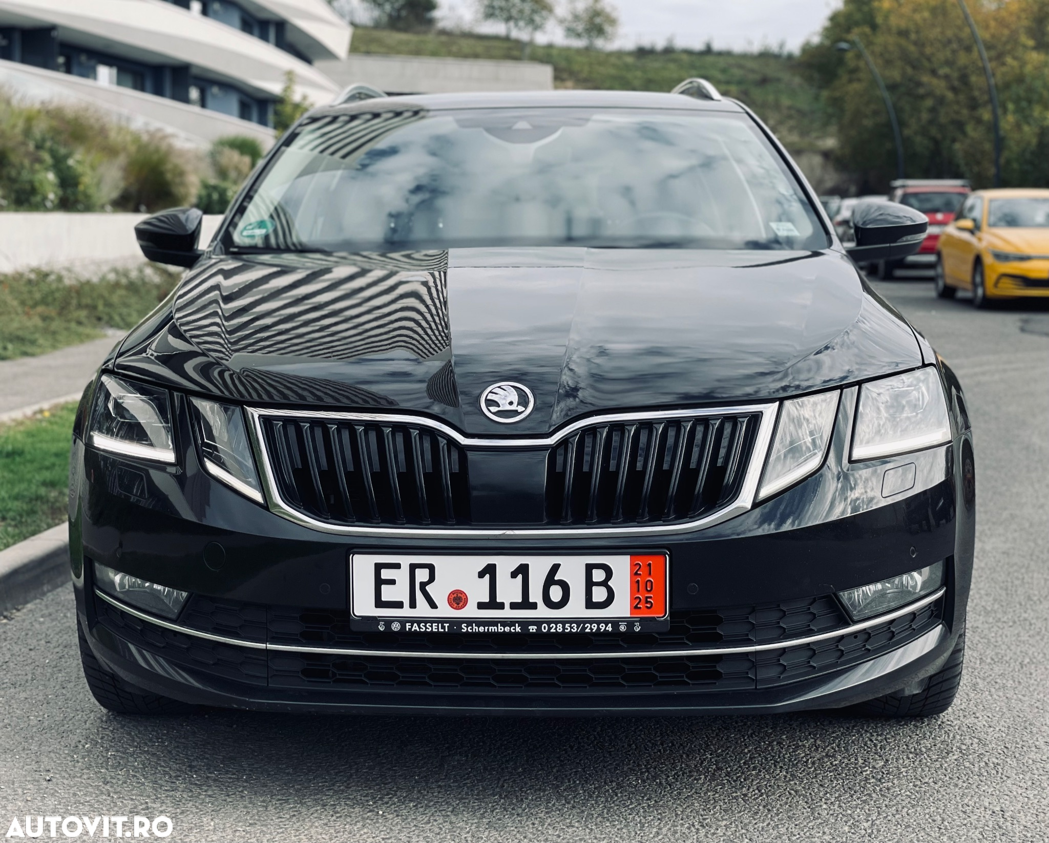 Skoda Octavia 2.0 TDI DSG Premium Edition - 3