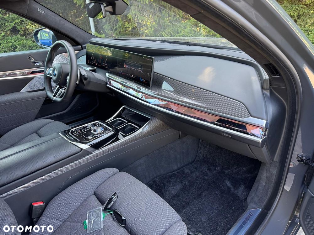BMW Seria 7 740d xDrive mHEV Individual Edition sport - 19