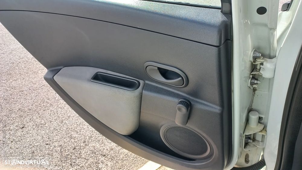 Renault Clio 1.5 dCi 75 Expression - 9