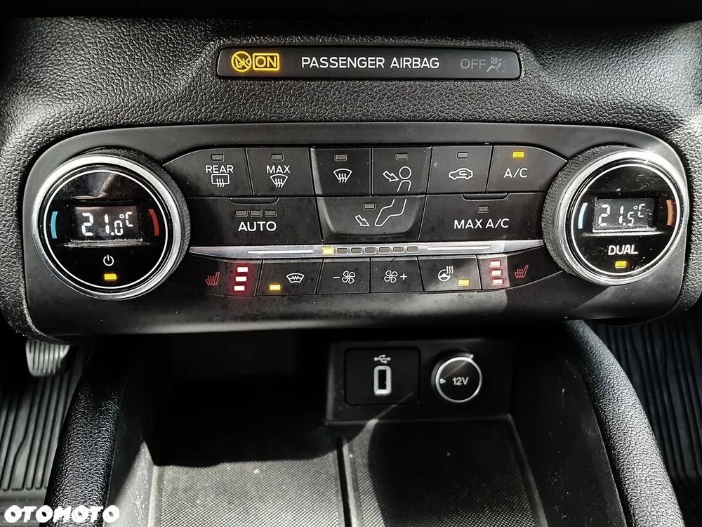 Ford Focus SW 1.5 EcoBoost Titanium - 16