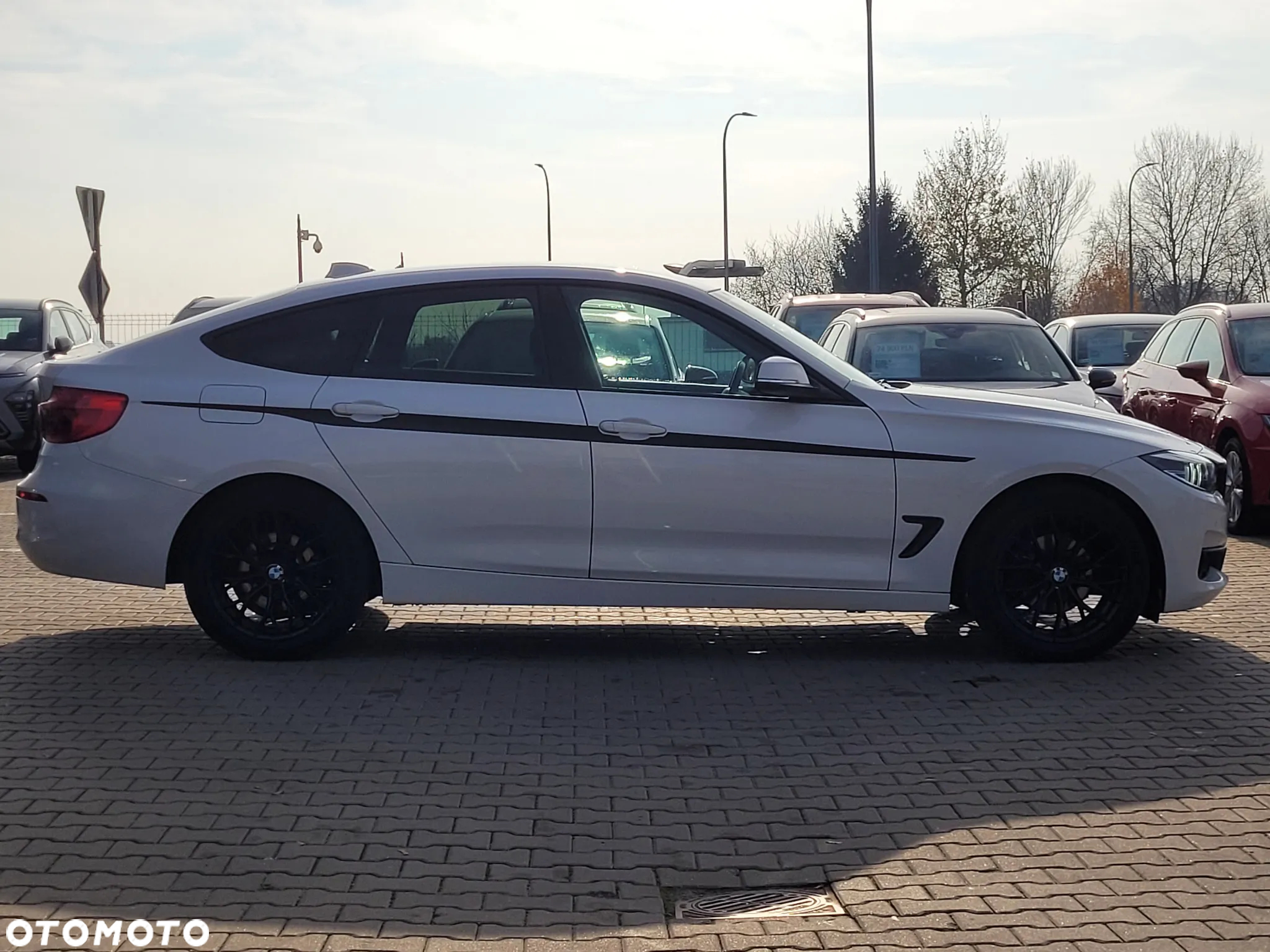 BMW 3GT 318d - 8