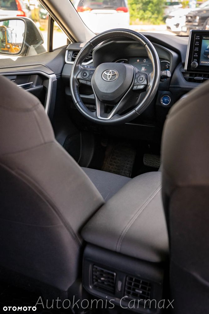 Toyota RAV4 - 16