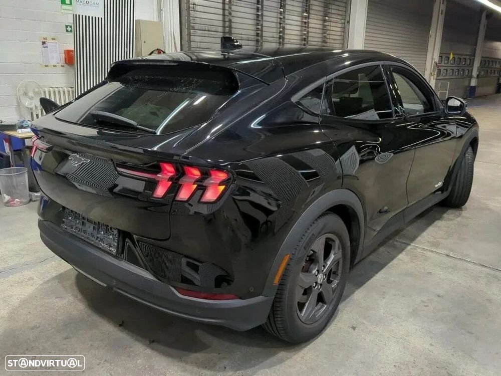 Ford Mustang Mach-E 98.7 kWh Premium - 2