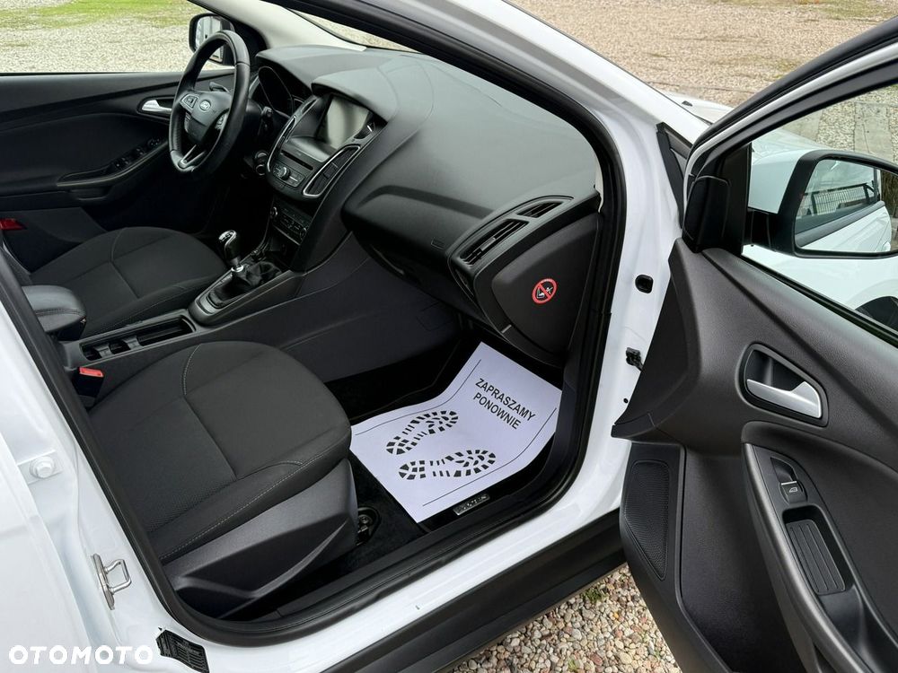 Ford Focus - 26