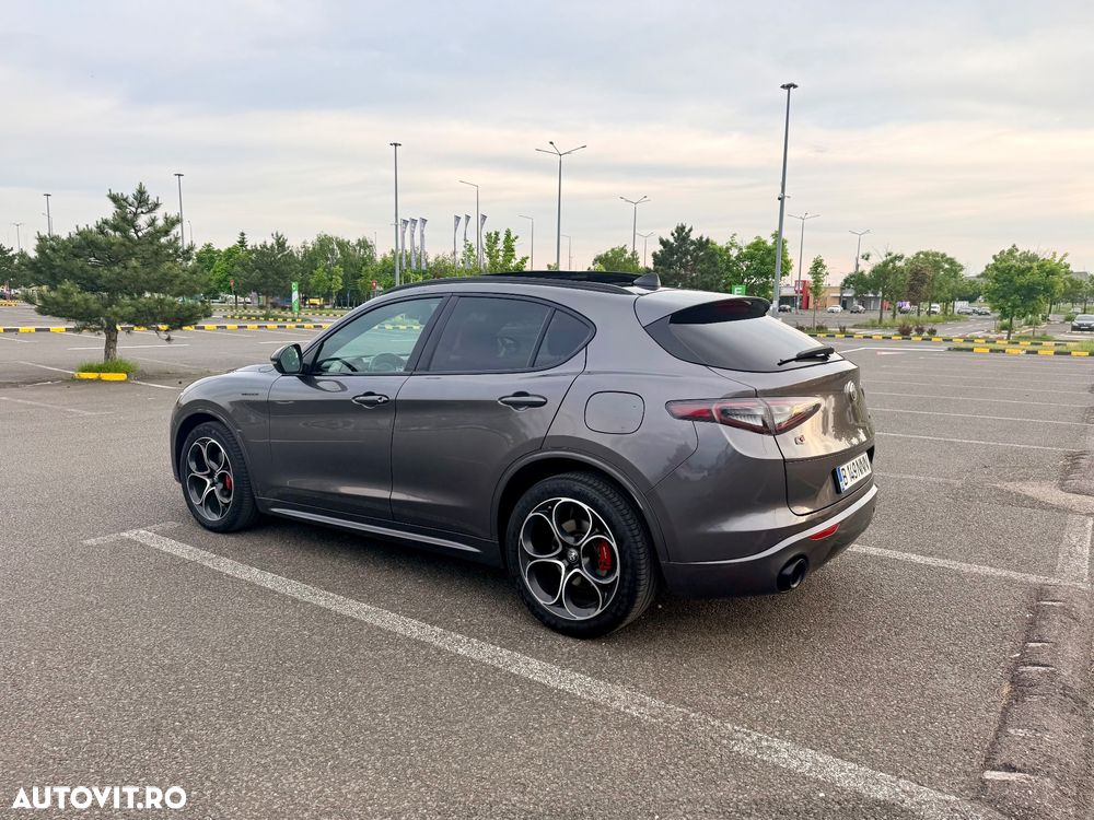 Alfa Romeo Stelvio 2.0 Turbo 16V AT8-Q4 Veloce - 9