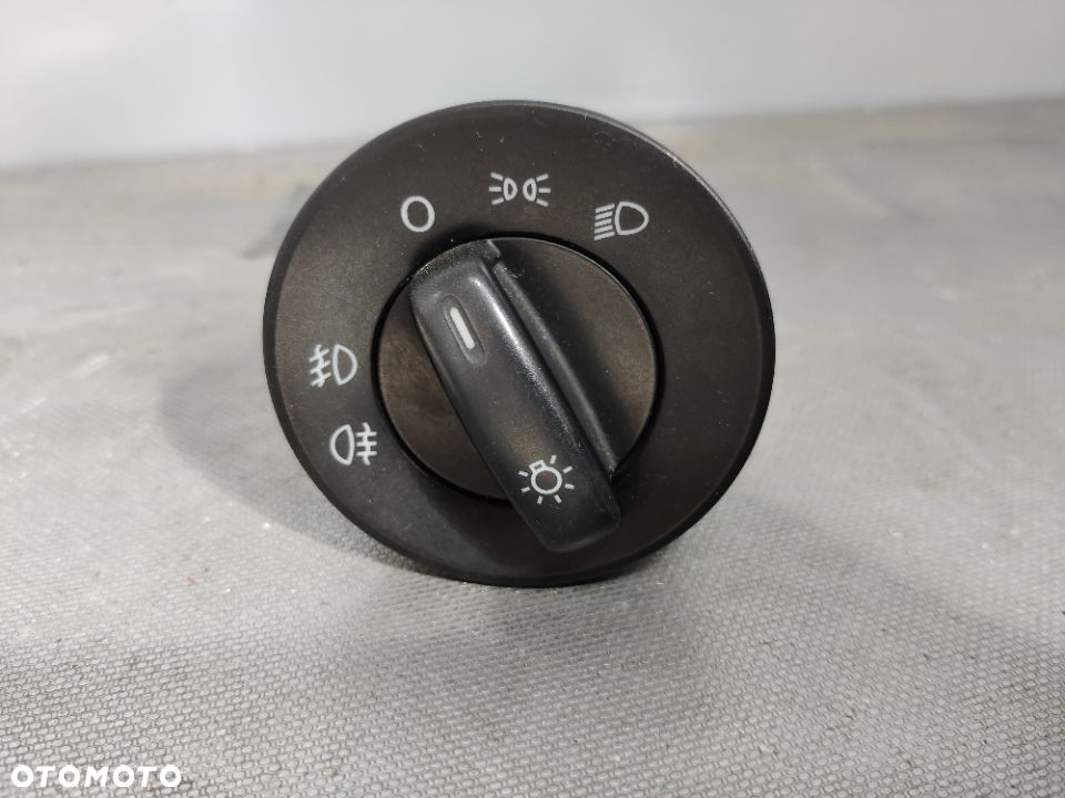 Włącznik Świateł Przełącznik Skoda Octavia 2 FL II Lift 1Z0941431K - 1