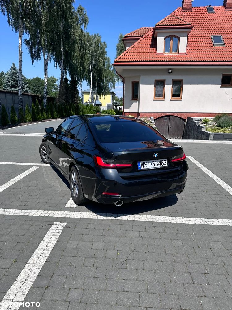 BMW Seria 3 320d xDrive mHEV - 4
