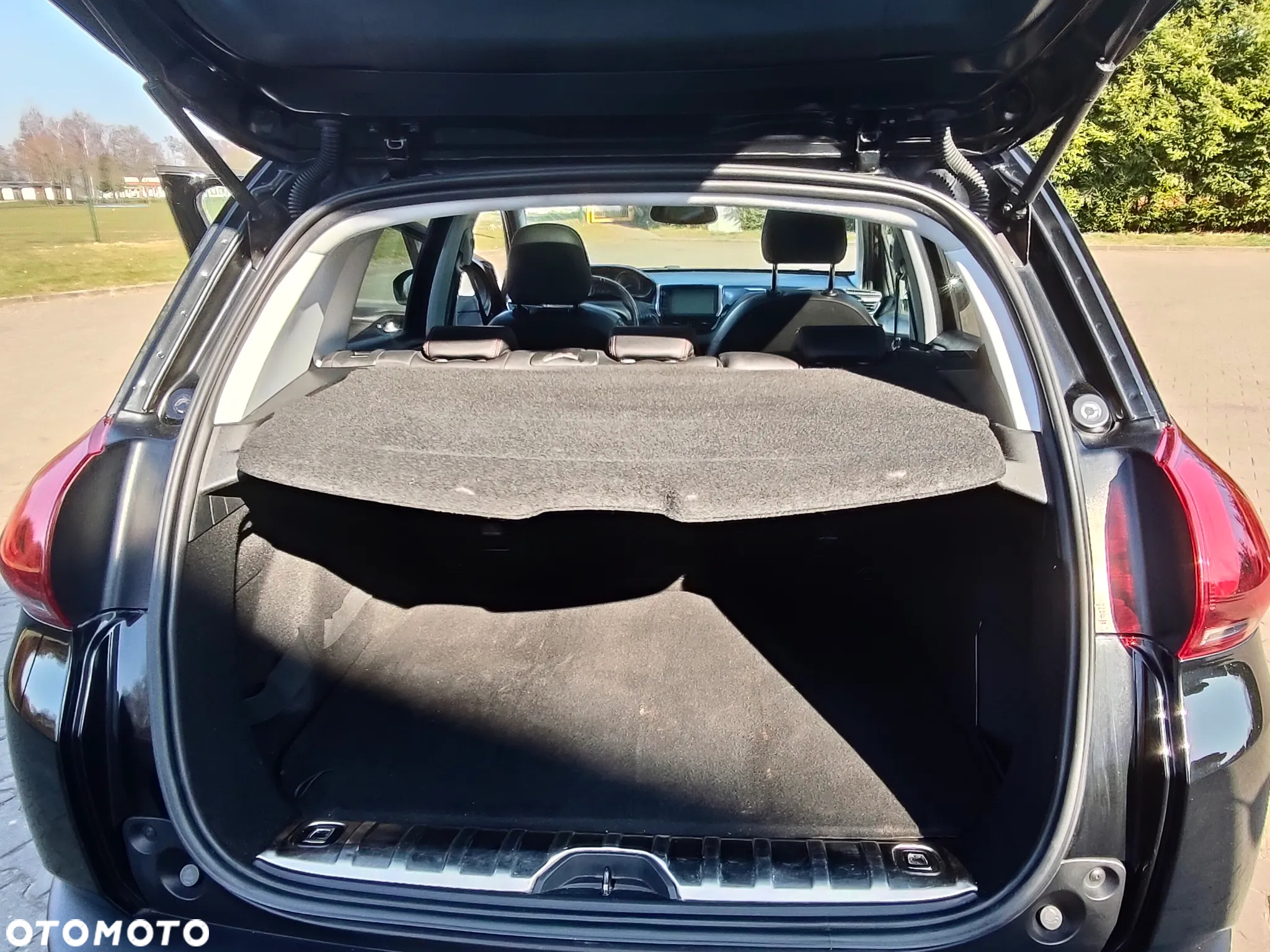 Peugeot 2008 - 14