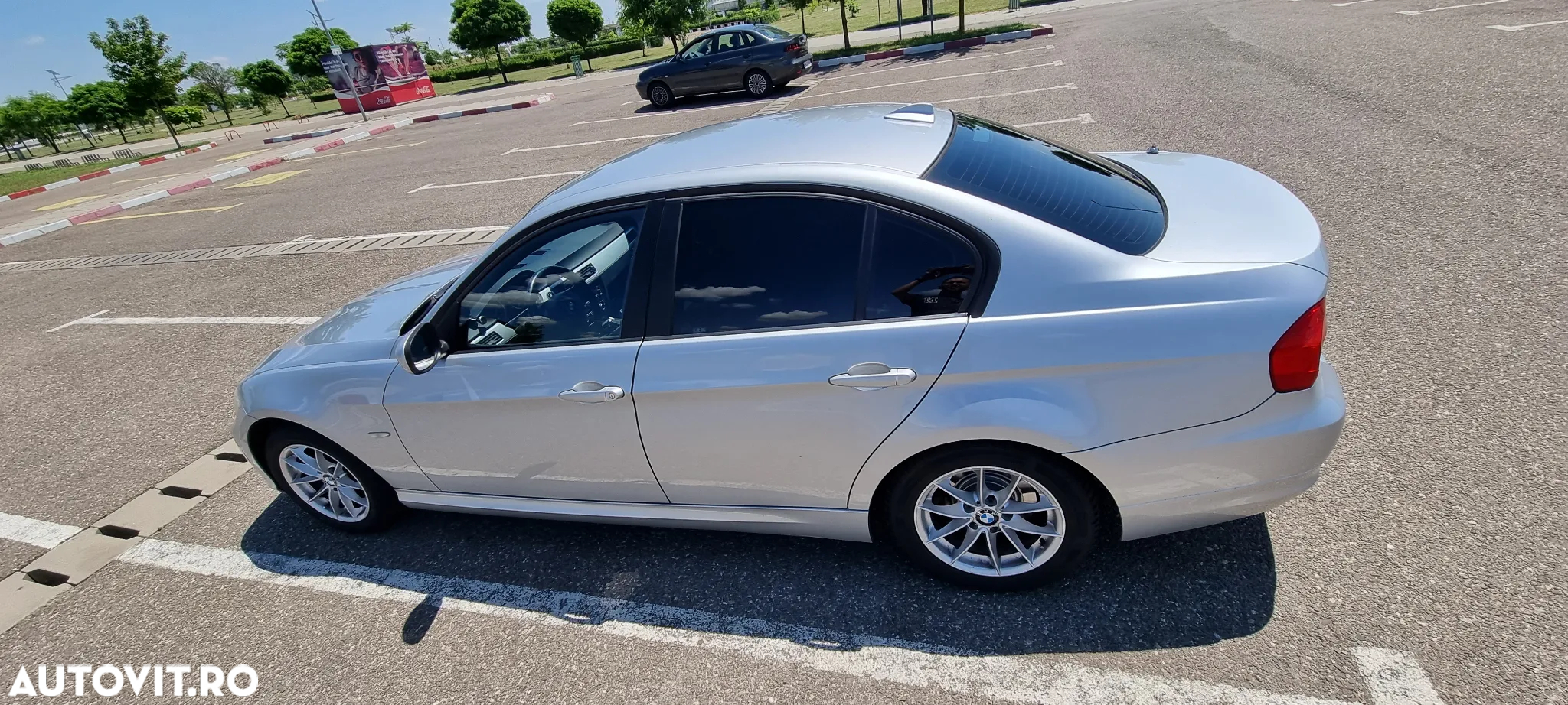 BMW Seria 3 318i - 12