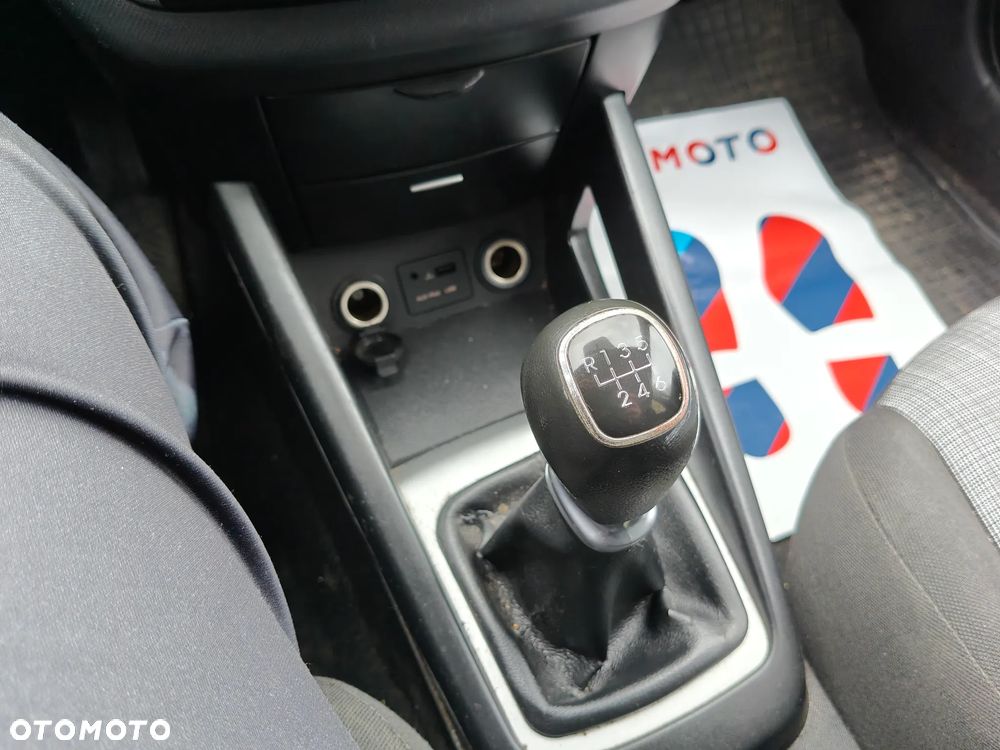 Hyundai ix20 1.4 CRDi Comfort - 24