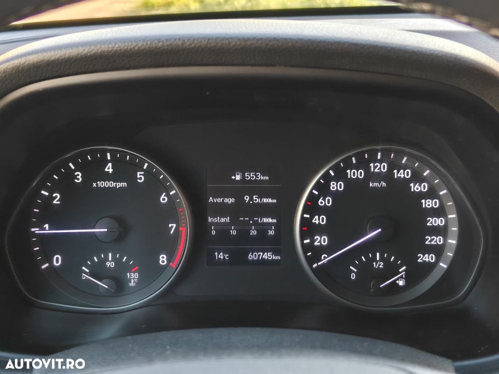 Hyundai i30 1.4 100CP 5DR M/T Highway+ - 11