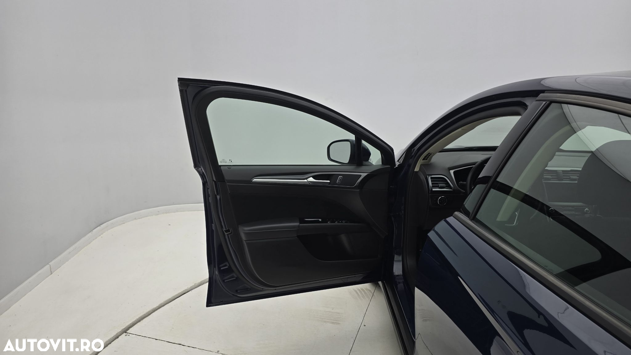 Ford Mondeo - 10