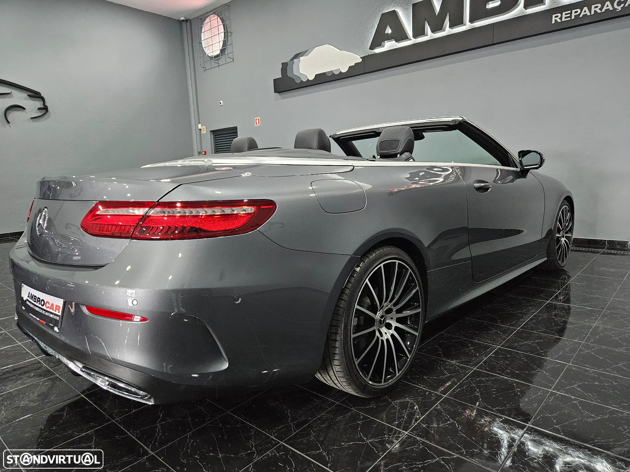 Mercedes-Benz E 220 d Cabrio 9G-TRONIC AMG Line - 9