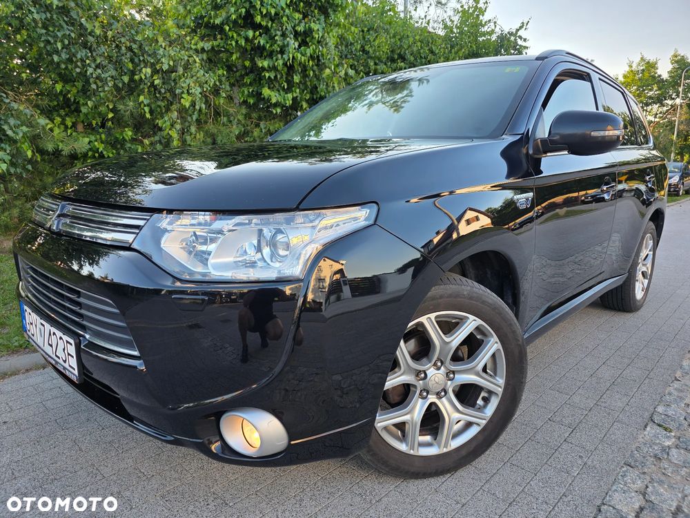 Mitsubishi Outlander 2.0 4WD Plus - 1