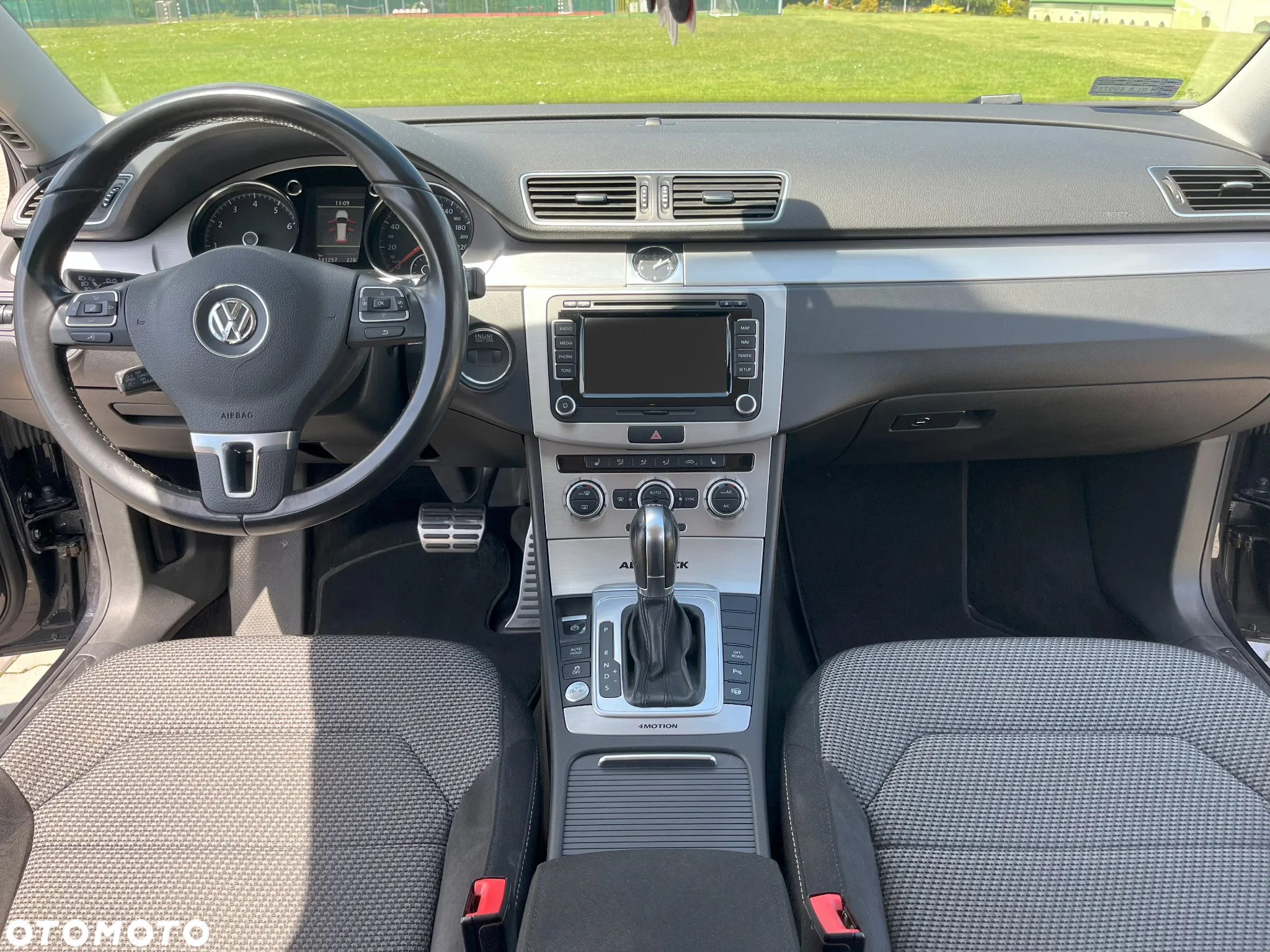 Volkswagen Passat Alltrack 2.0 TSI 4Mot DSG - 14