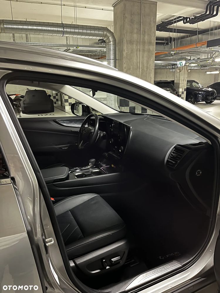 Lexus NX 350h Prestige AWD - 17