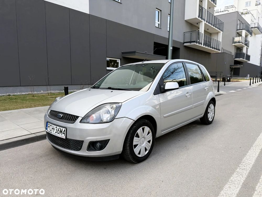 Ford Fiesta - 2