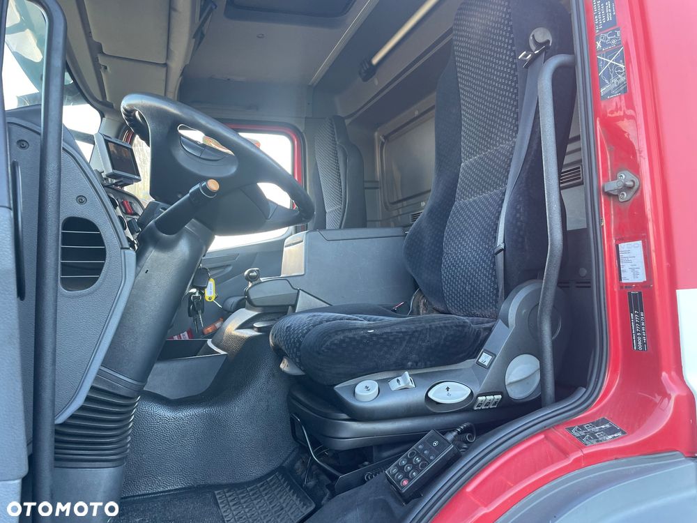 Mercedes-Benz Axor 1824 z żurawiem Palfinger 12002 z pilotem - 9