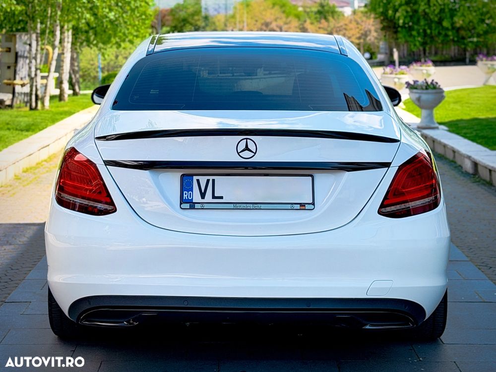 Mercedes-Benz C 220 d 4Matic 9G-TRONIC Avantgarde - 2
