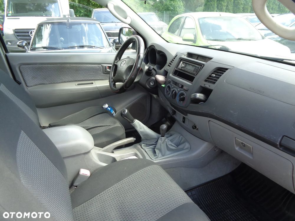 Toyota Hilux 2.5 D-4D DLX 2os 4x2 - 8