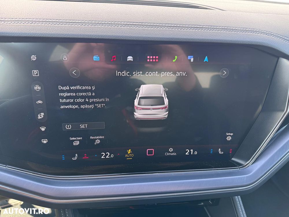 Volkswagen Touareg V6 TDI 4MOTION R-Line - 22