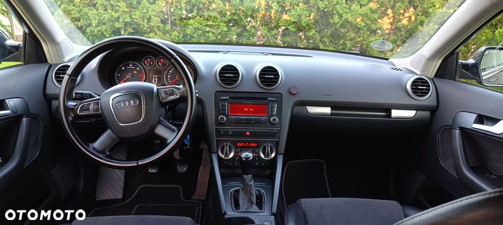 Audi A3 3-drzwiowe 1.6 TDI S line Sportpaket - 12