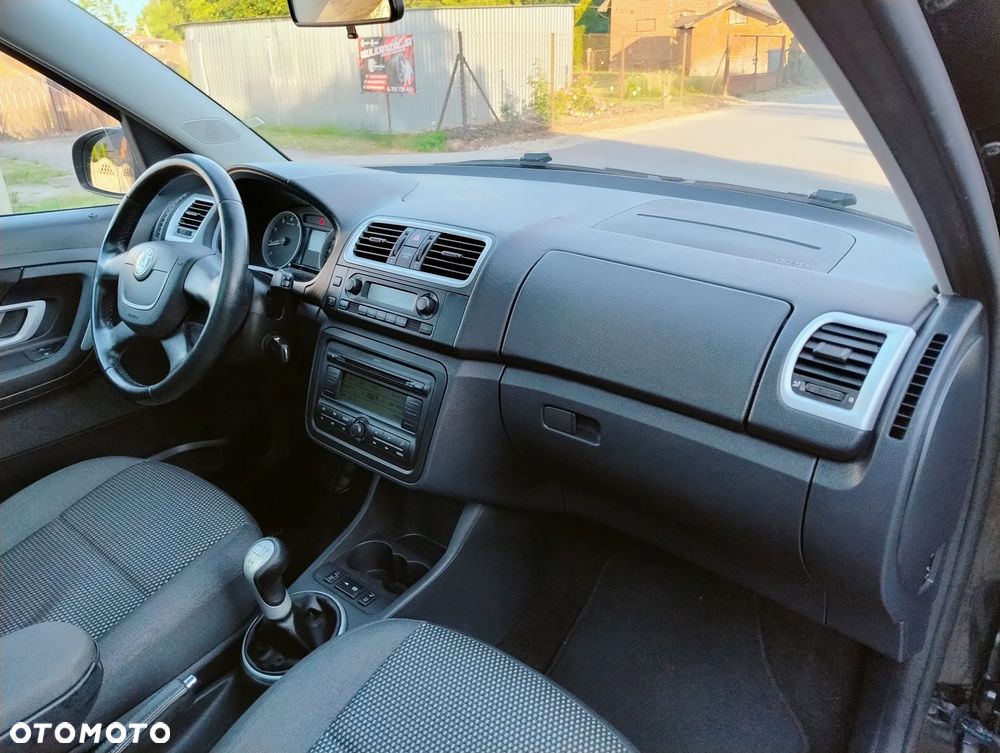 Skoda Roomster 1.6 16V Scout PLUS EDITION - 12