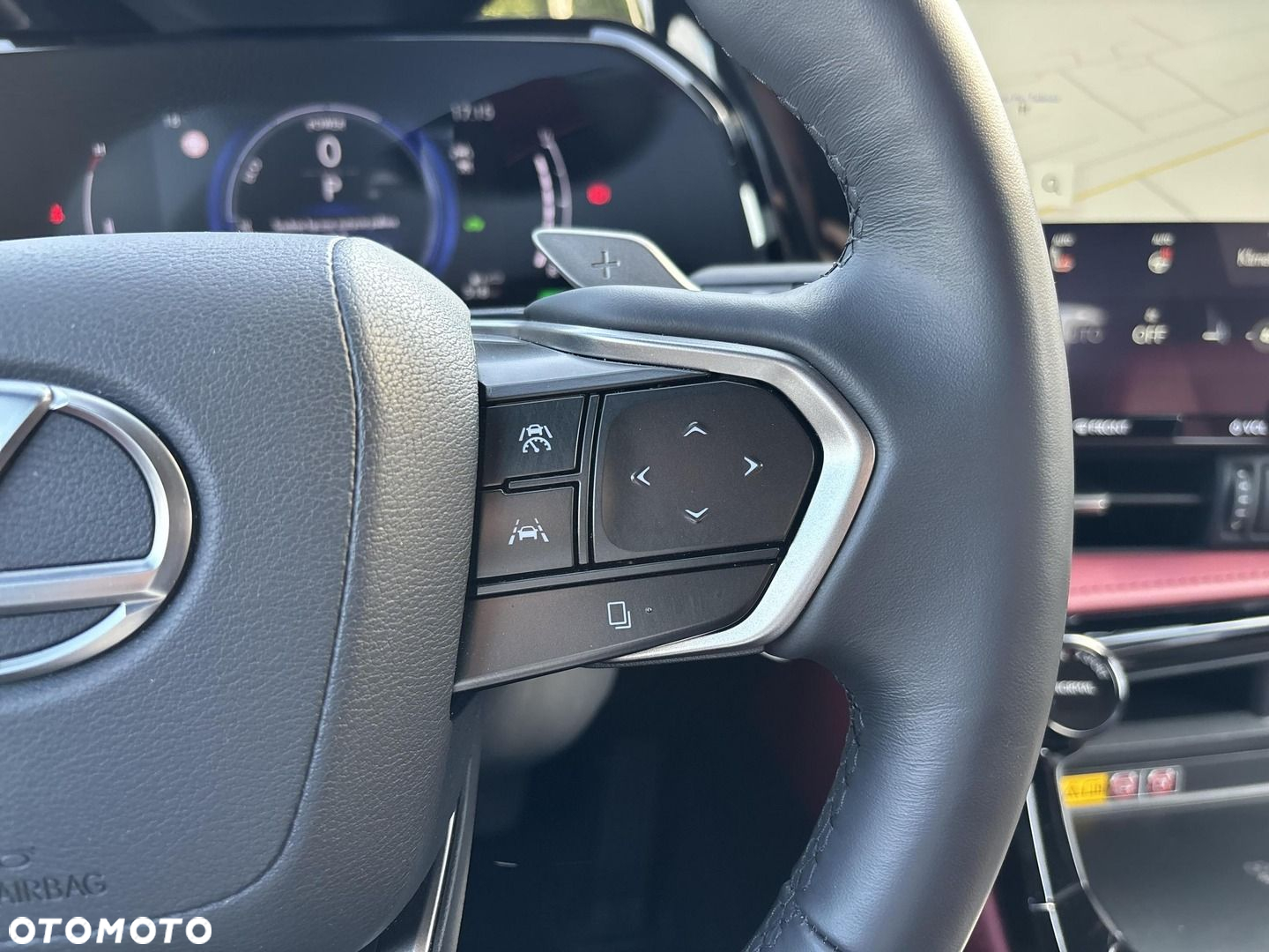 Lexus NX - 13