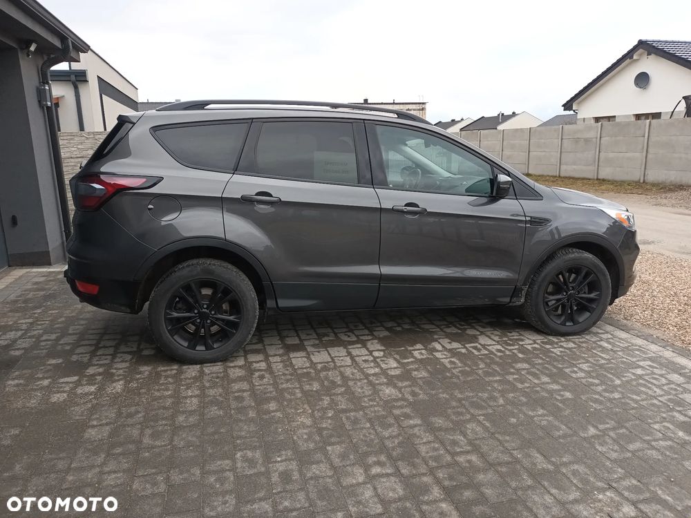 Ford Kuga - 3