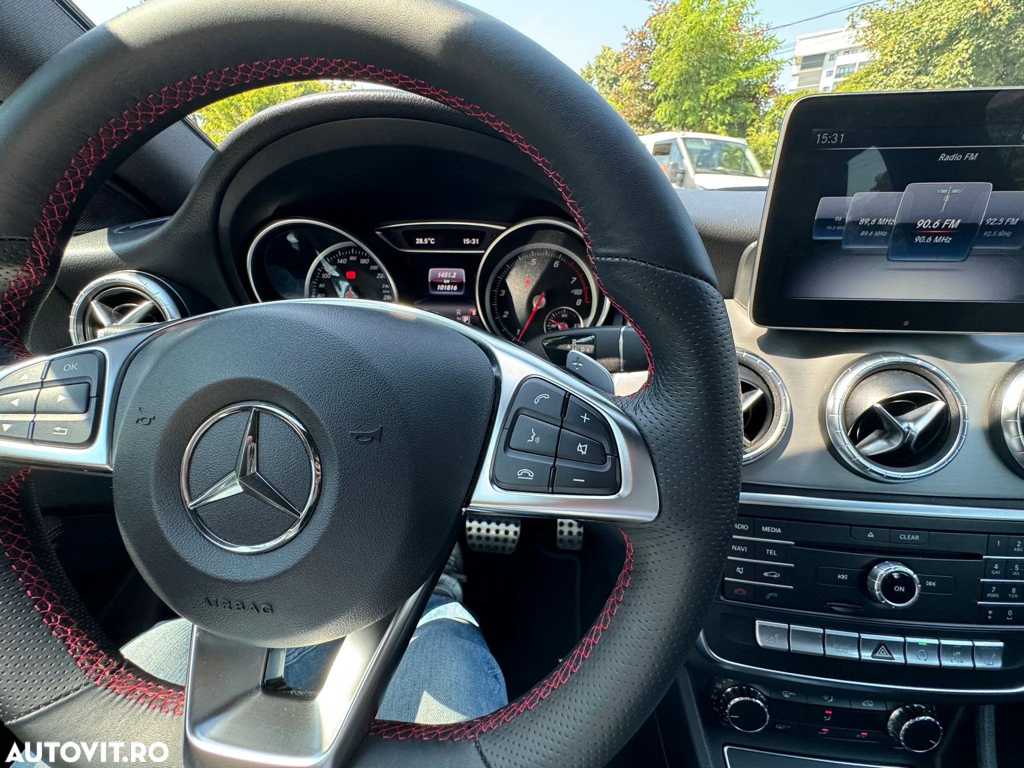 Mercedes-Benz CLA Shooting Brake 180 7G-DCT AMG Line - 29