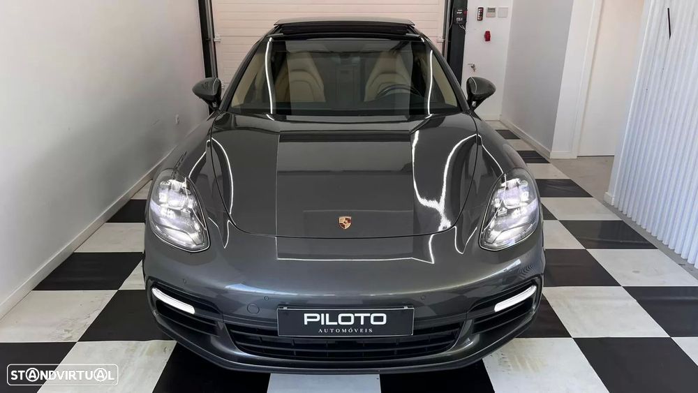 Porsche Panamera Sport Turismo 4 E-Hybrid Platinum Edition - 3