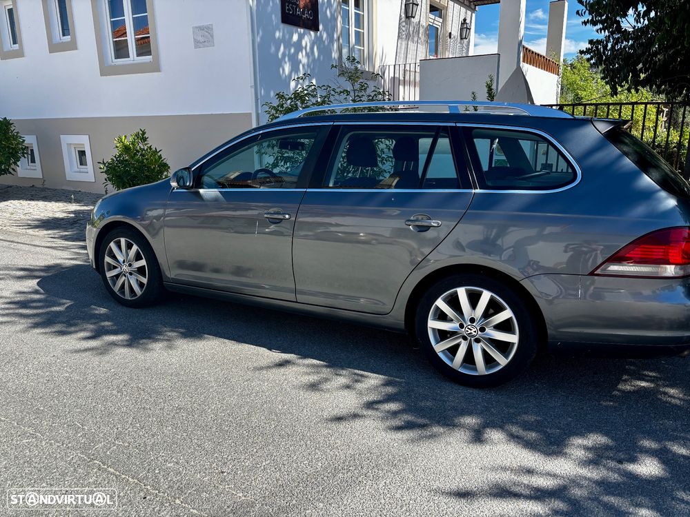 VW Golf Variant 1.6 TDi Highline DSG - 4