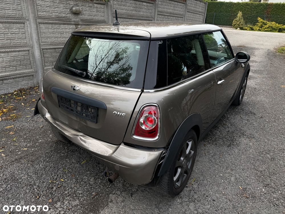 MINI ONE Standard - 11