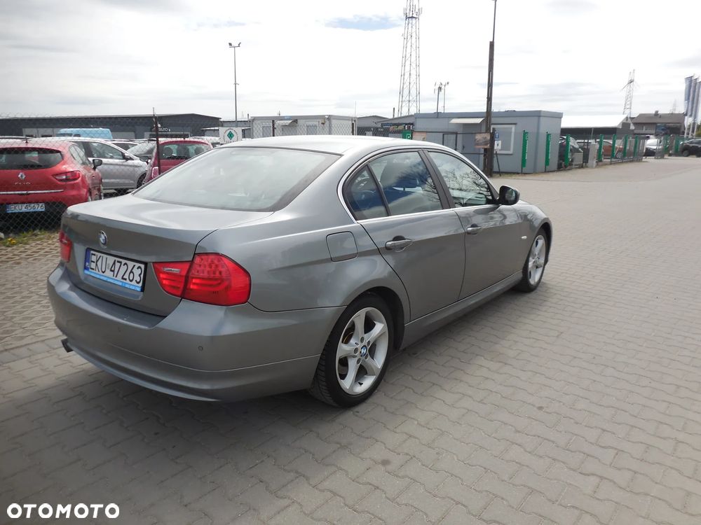 BMW Seria 3 318i Edition Exclusive - 6