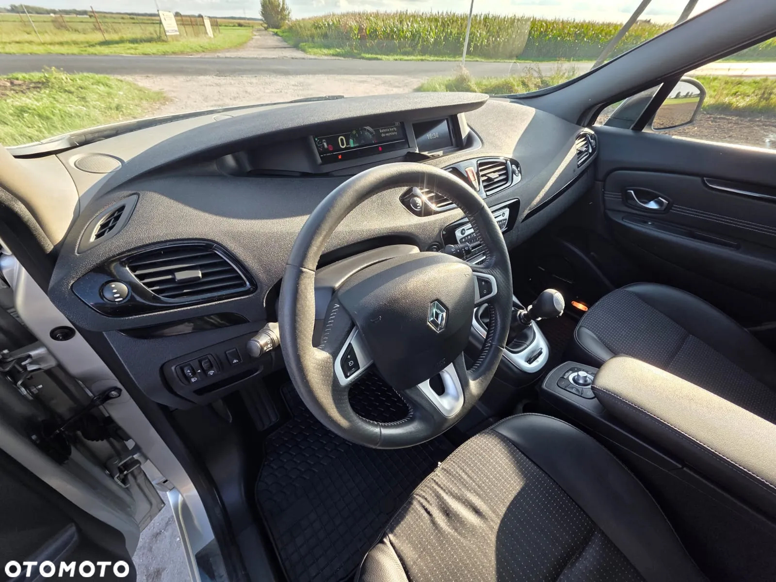 Renault Grand Scenic Gr 1.9 dCi Bose Edition - 18