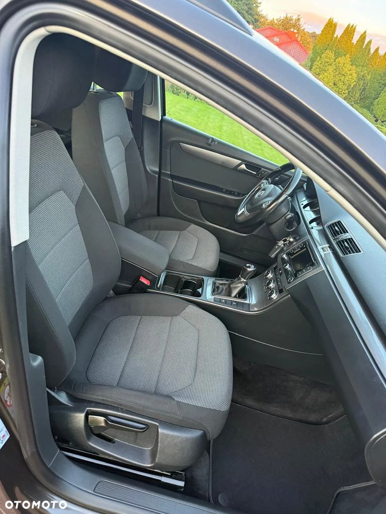 Volkswagen Passat 2.0 TDI Comfortline - 4