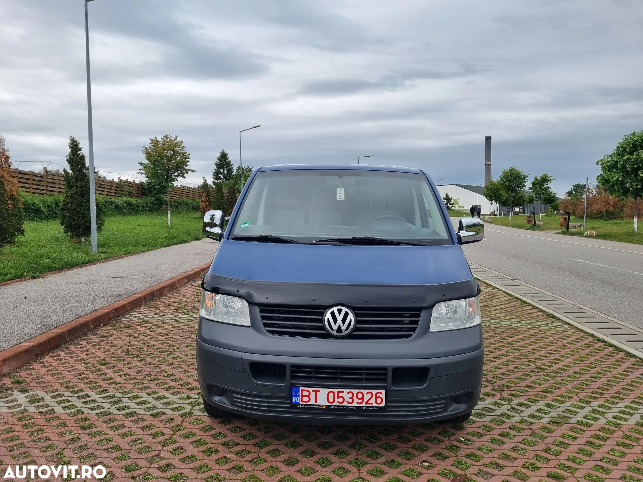 Volkswagen Transporter Caravelle DPF Trendline Scurt - 1