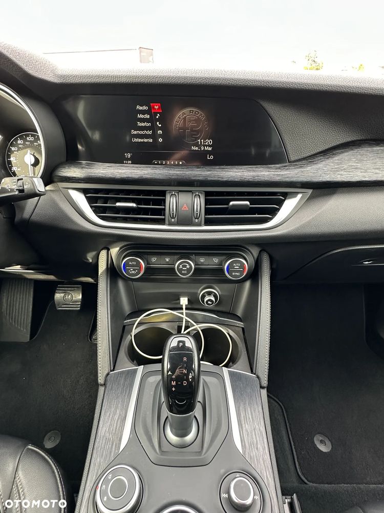 Alfa Romeo Stelvio 2.0 Turbo Super Q4 - 11
