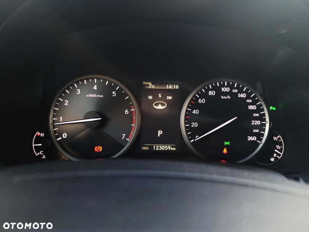 Lexus NX 300 Comfort AWD - 19