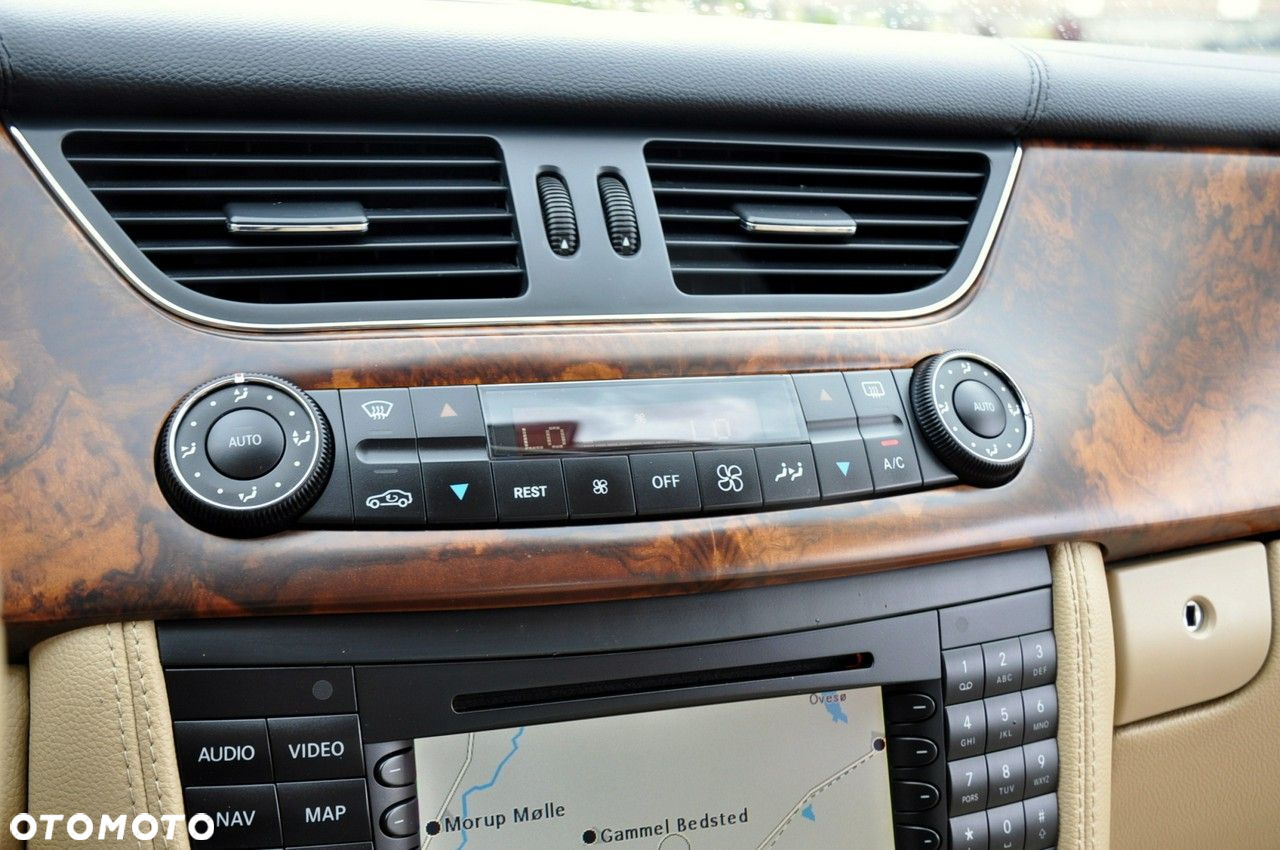 Mercedes-Benz CLS - 33