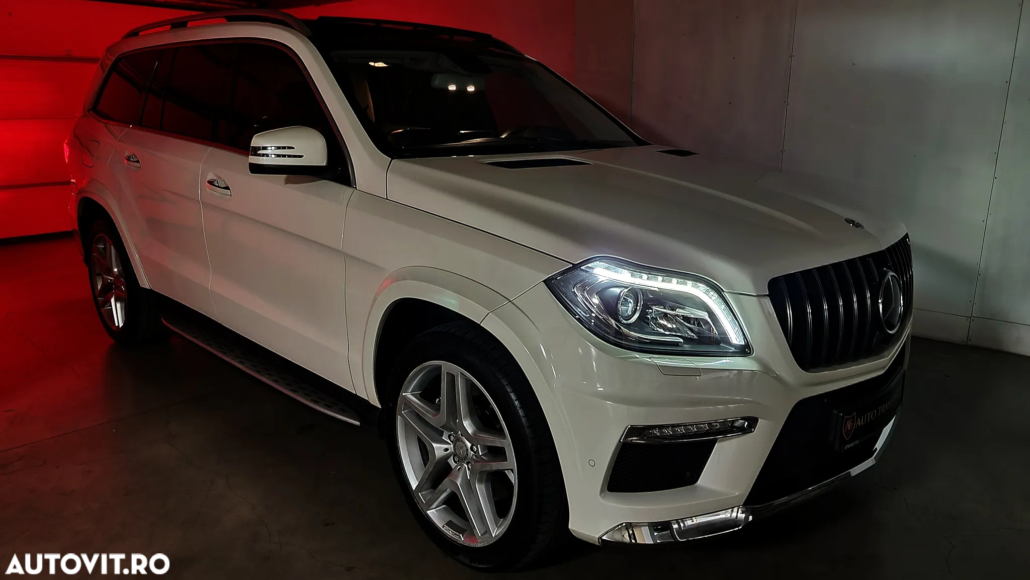 Mercedes-Benz GL 350 4MATIC BlueTec Aut. - 34