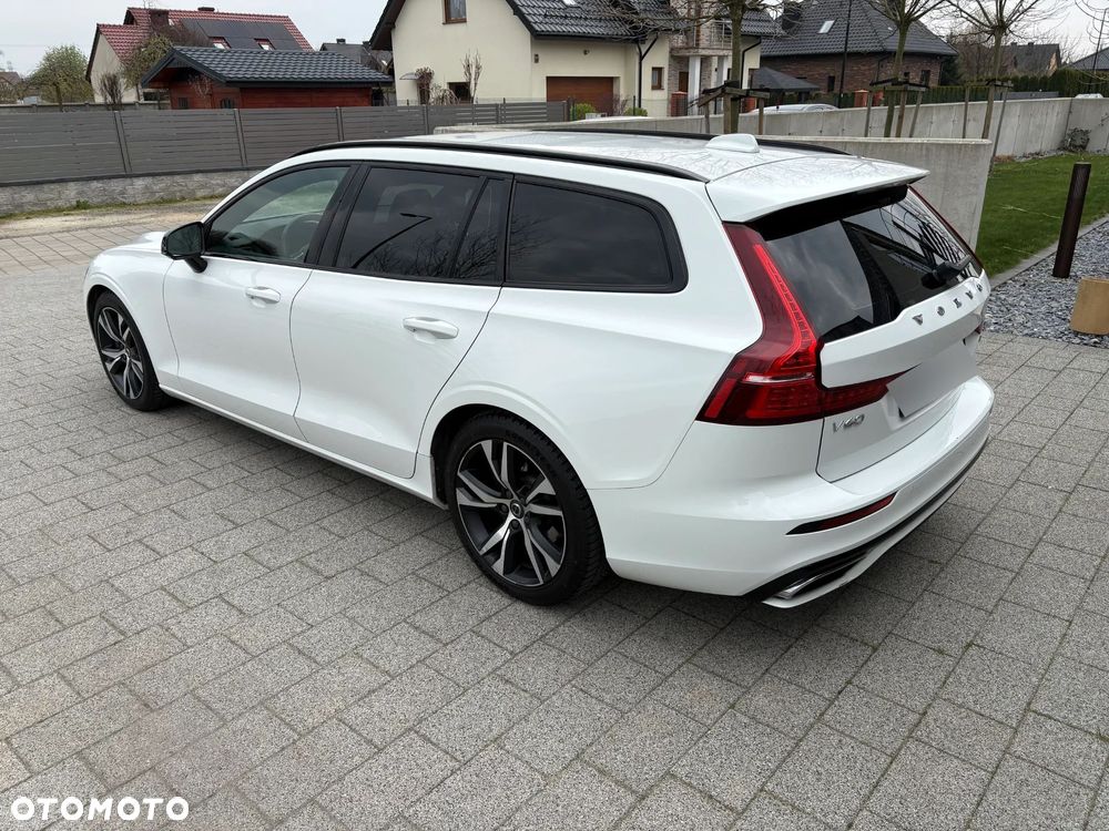 Volvo V60 T4 R-Design - 5