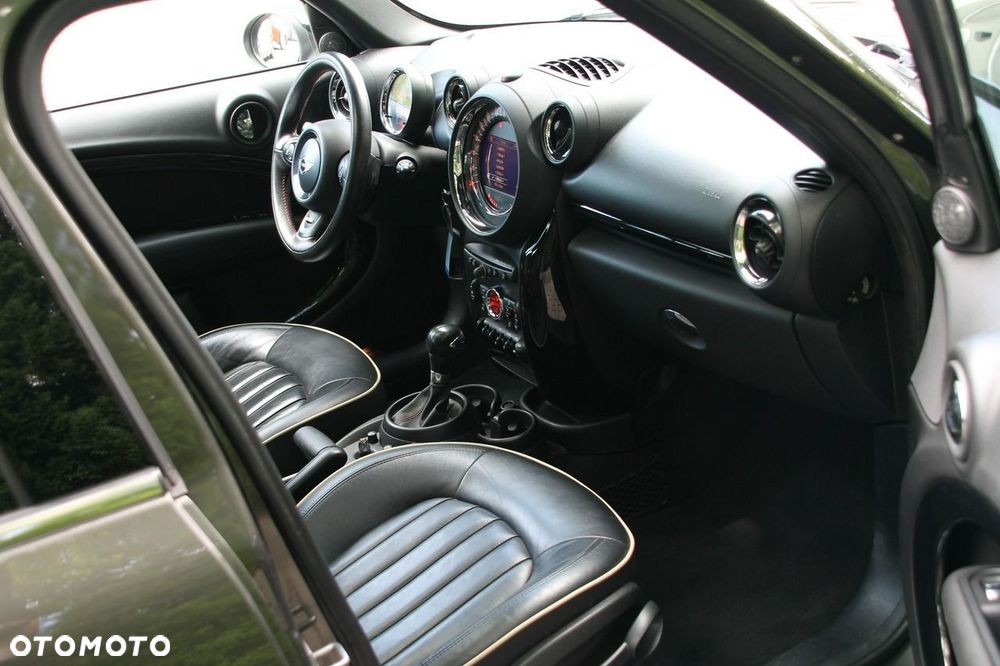 MINI John Cooper Works - 11