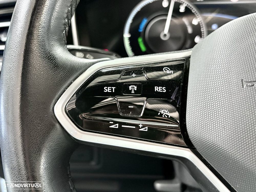 VW Touareg 3.0 V6 e-Hybrid 4Motion Aut. Elegance - 12