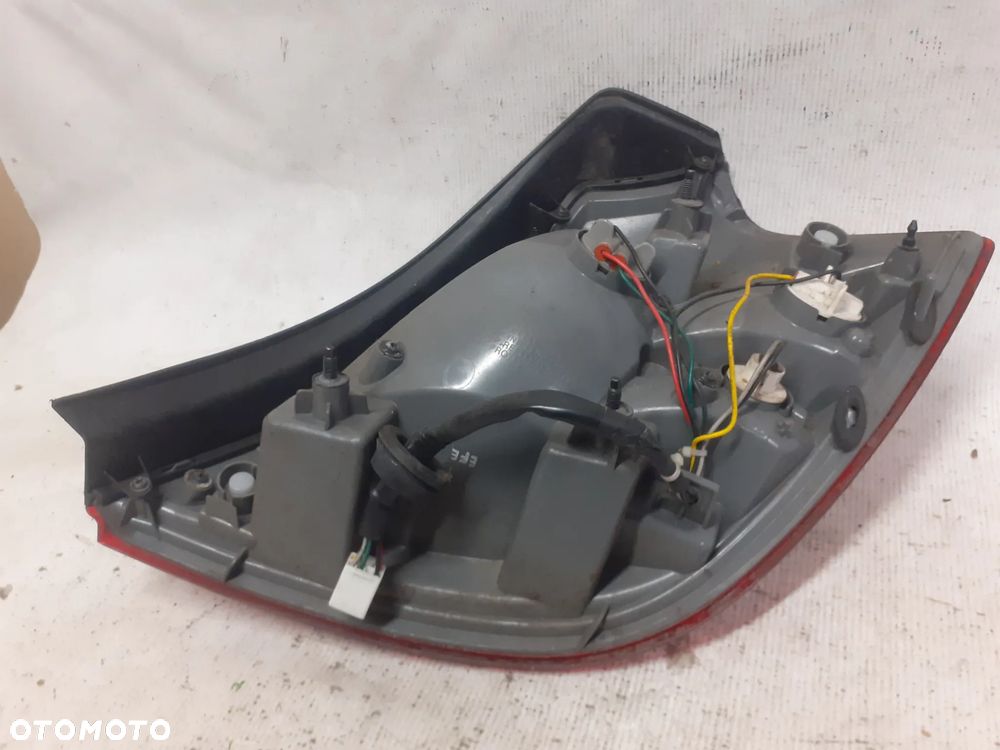 * LAMPA TYLNA LEWA TYŁ LEWO KIA CEED I LIFT - 4