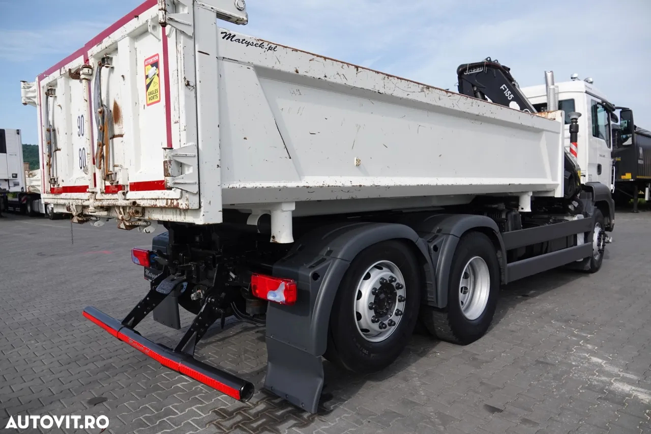 MAN TGS 26.360 / 6X2 / BASCULĂ + HDS FASSI F155A / CAPACITATE DE RIDICARE 6 160 KG / BORDMATIC / AXĂ RIDICATĂ / EURO 5 - 19