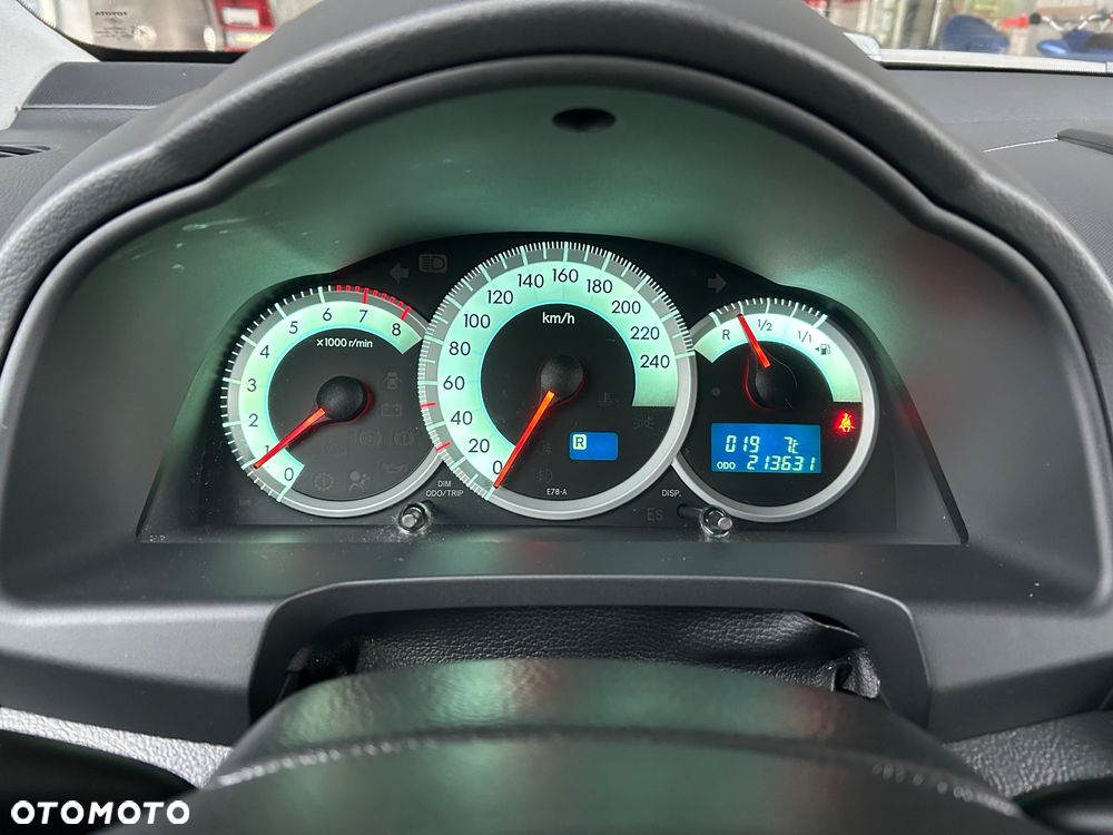 Toyota Corolla 1.8 LE - 28