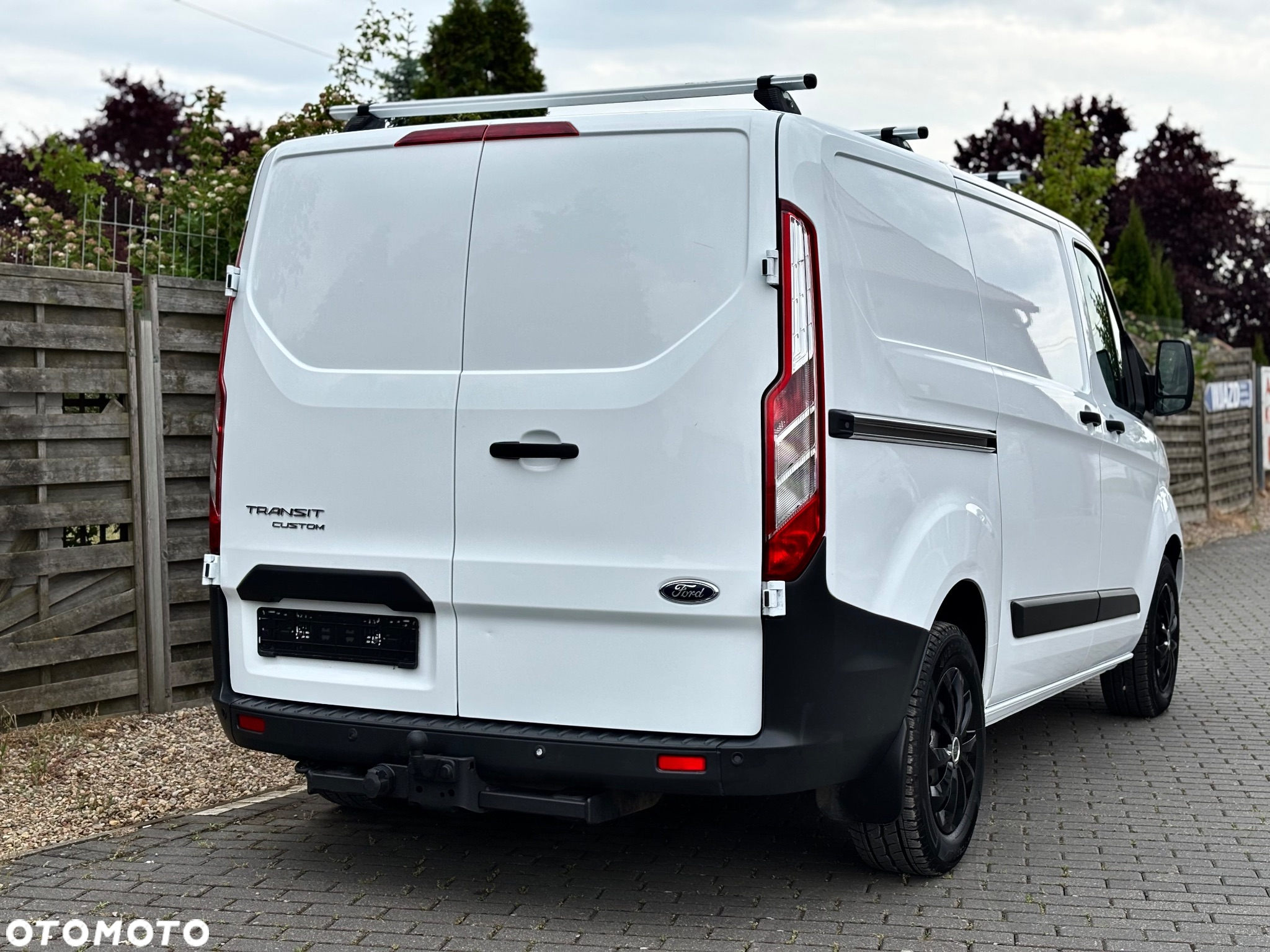 Ford Transit Custom L1H1 Klima Relingi Hak PDC Tempomat Nowe opony Serwis 3-osobowy - 7