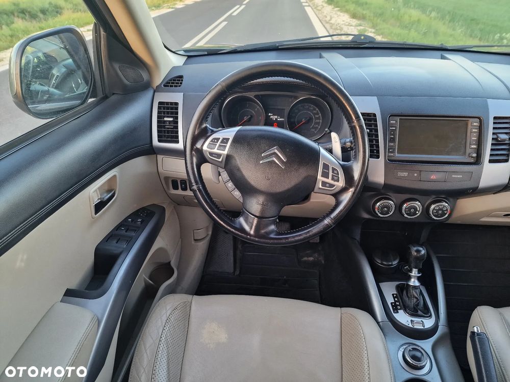 Citroën C-Crosser - 16