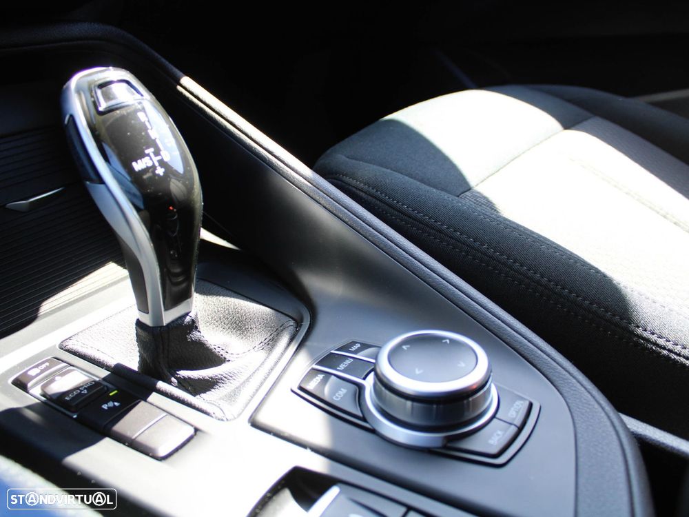 BMW X1 18 d sDrive Auto - 46